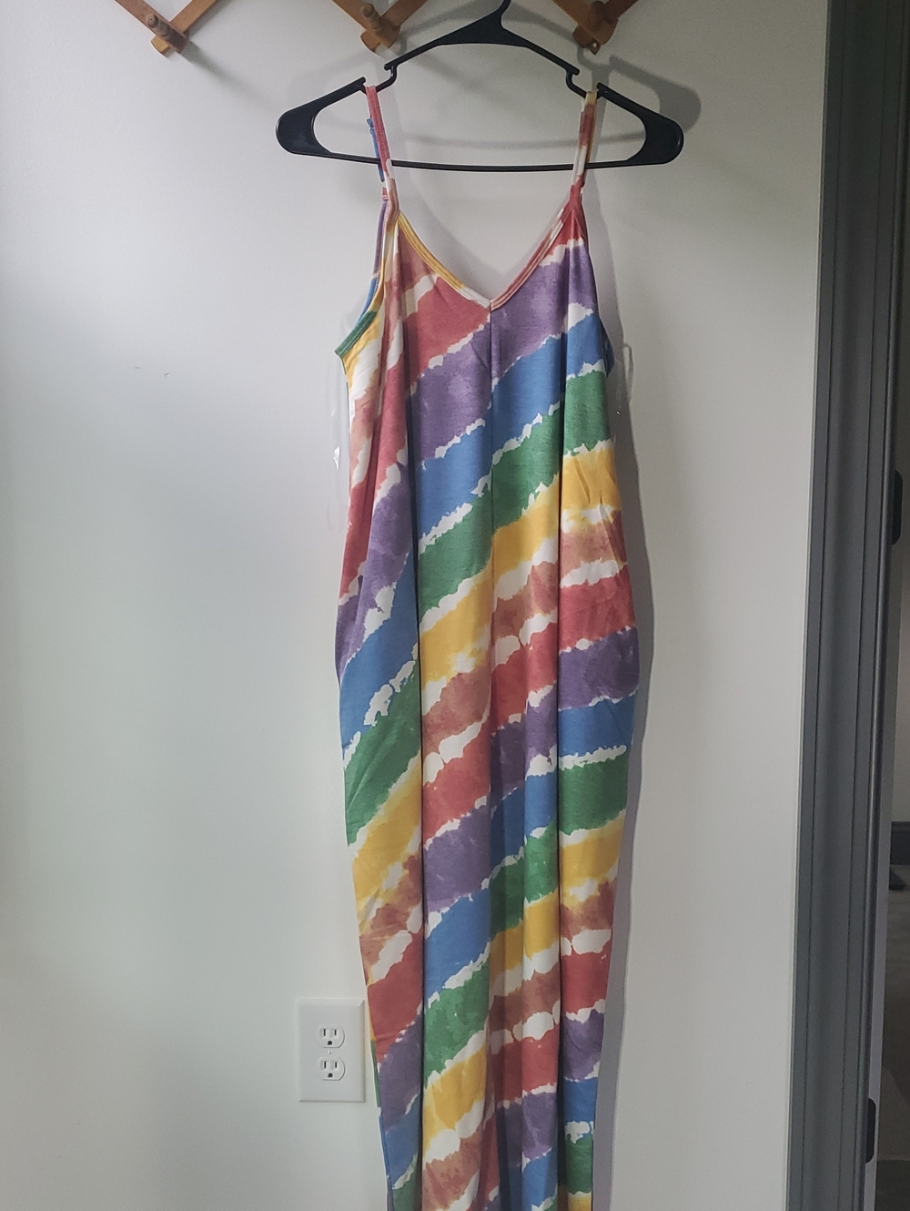 Zenana Outfitters Multicolor Diagonal Stripe Strapless With Pockets Maxi Dress